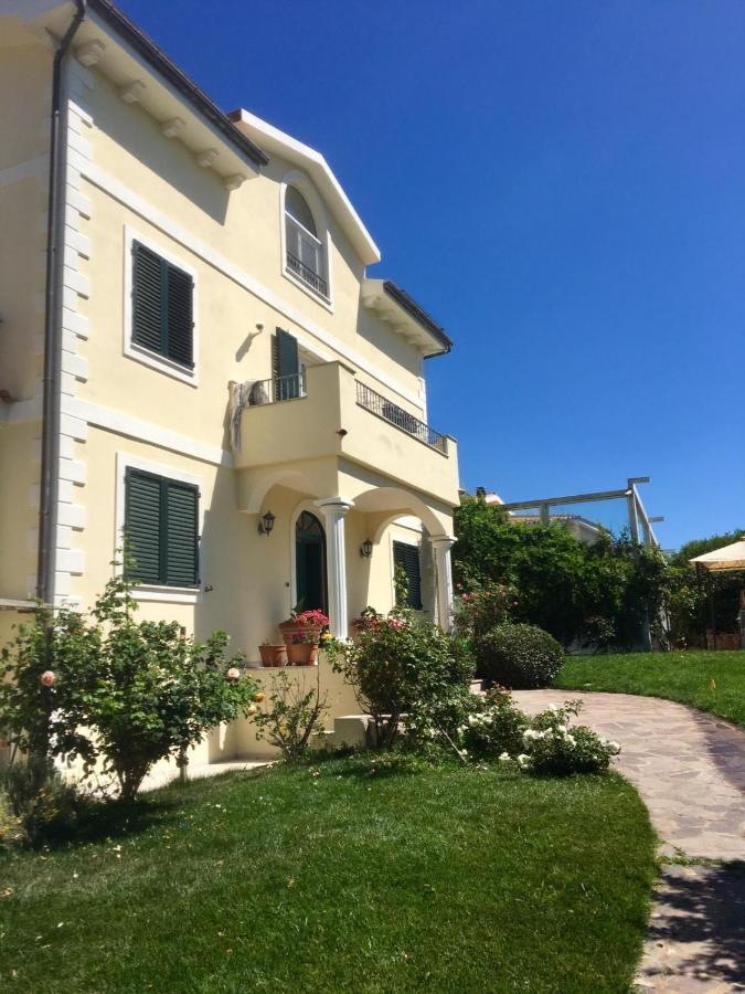 Villa Luce B&B Olbia Bagian luar foto